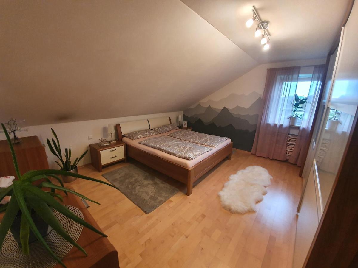 弗赖翁Haus Heidi公寓 外观 照片